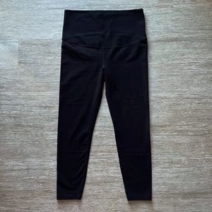 GAP Maternity full panel workout leggings size Medium